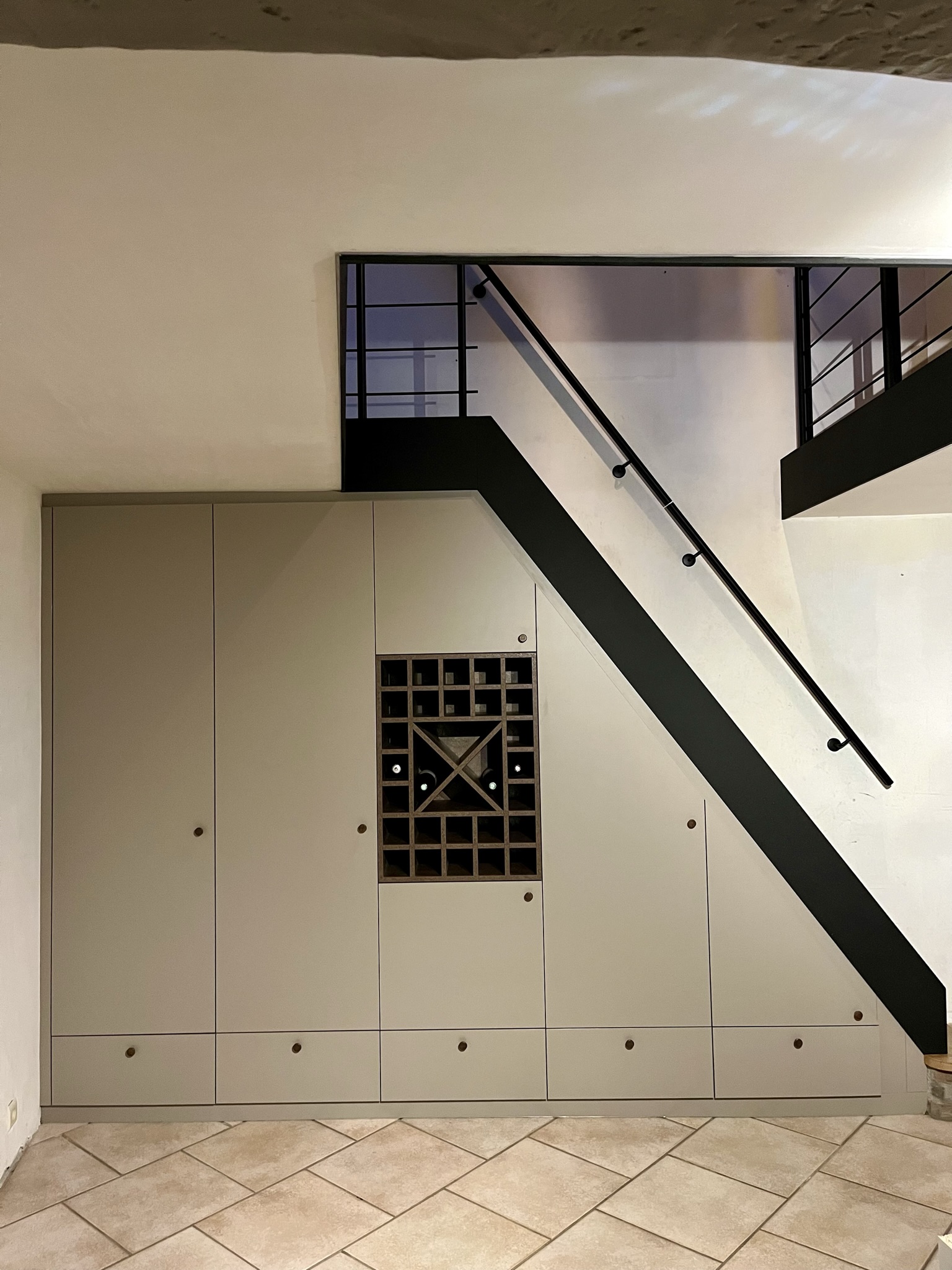 Placards sous escaliers